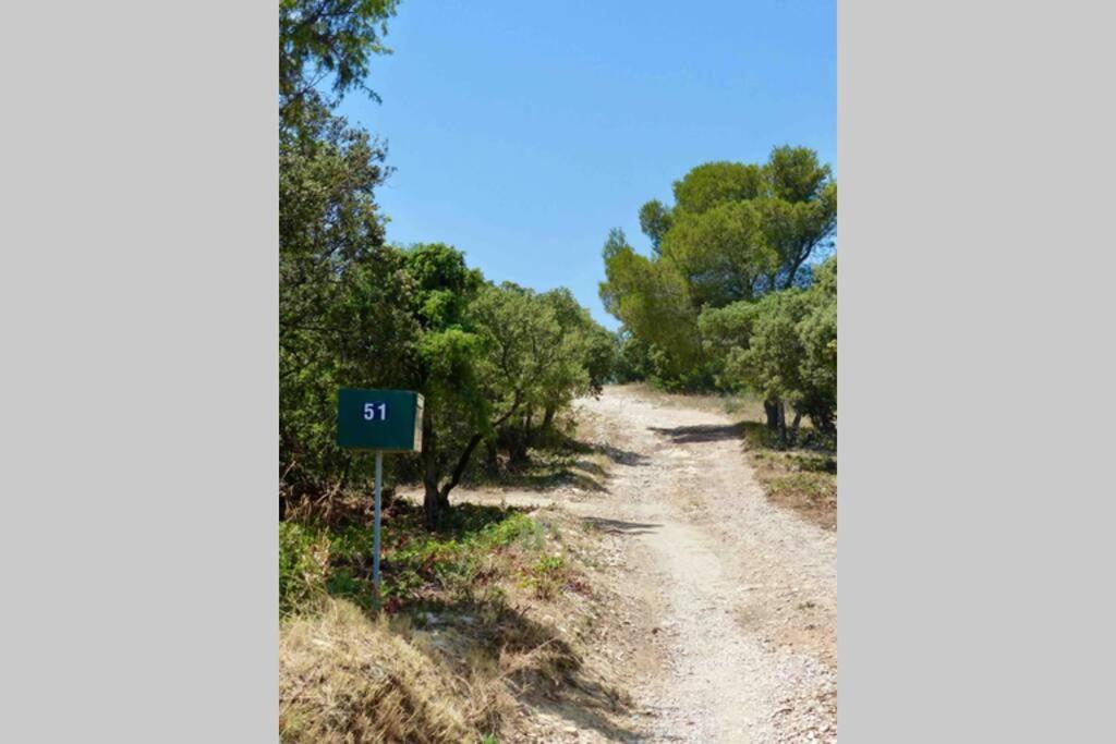 Studio Tudo Bem Villeneuve-lès-Avignon Екстериор снимка